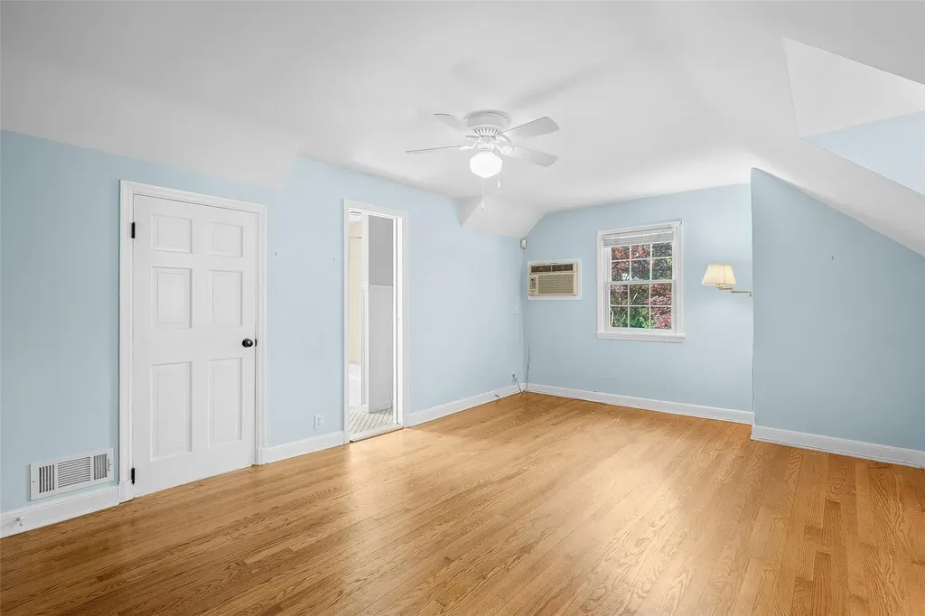 4 Senate Place Larchmont NY 10538