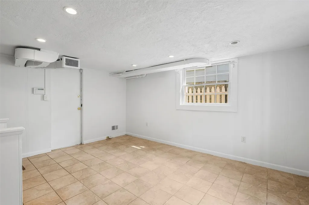 4 Senate Place Larchmont NY 10538