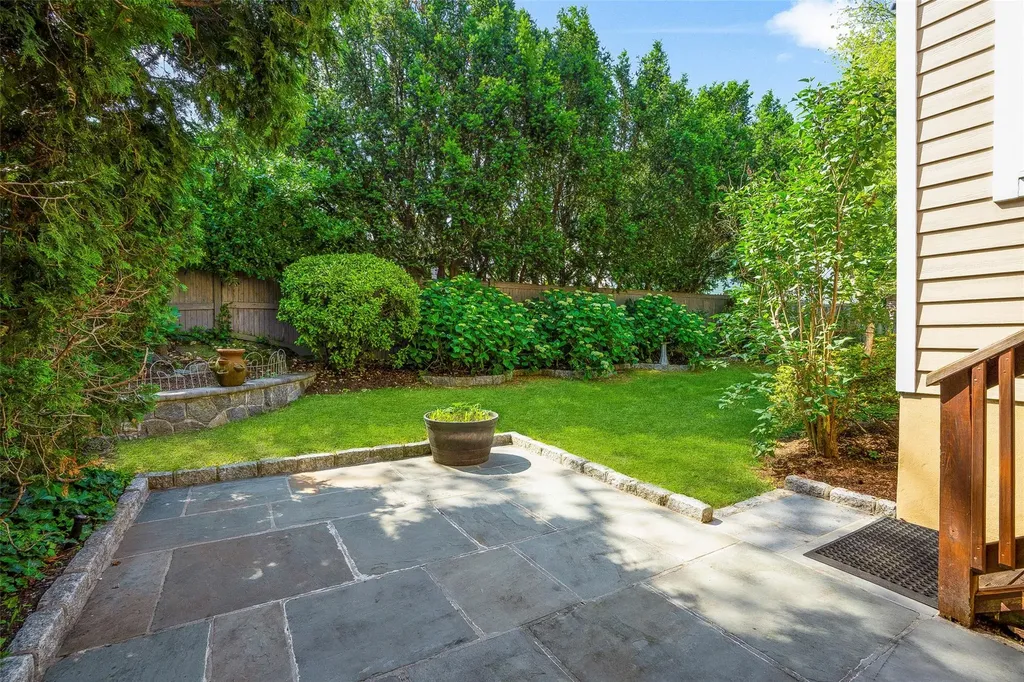 4 Senate Place Larchmont NY 10538