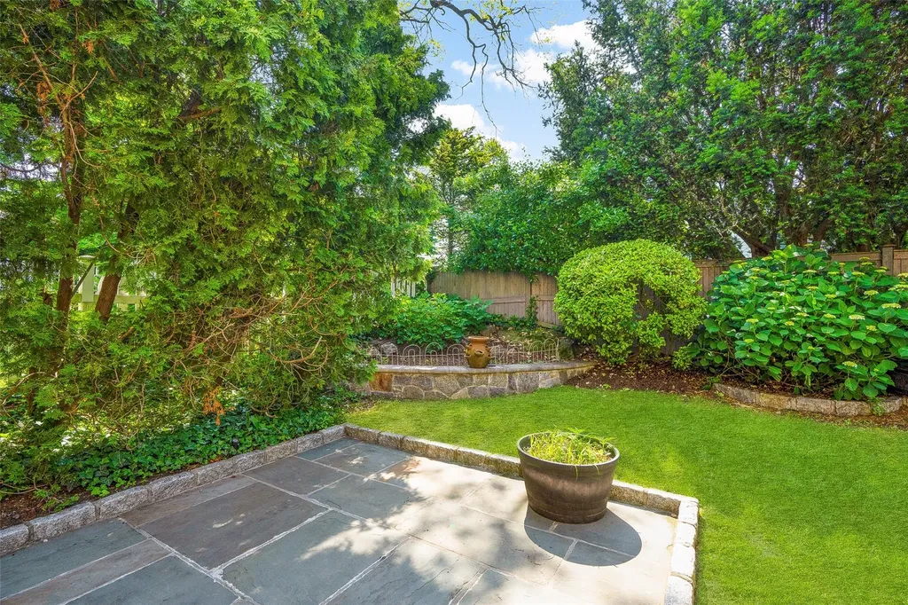 4 Senate Place Larchmont NY 10538