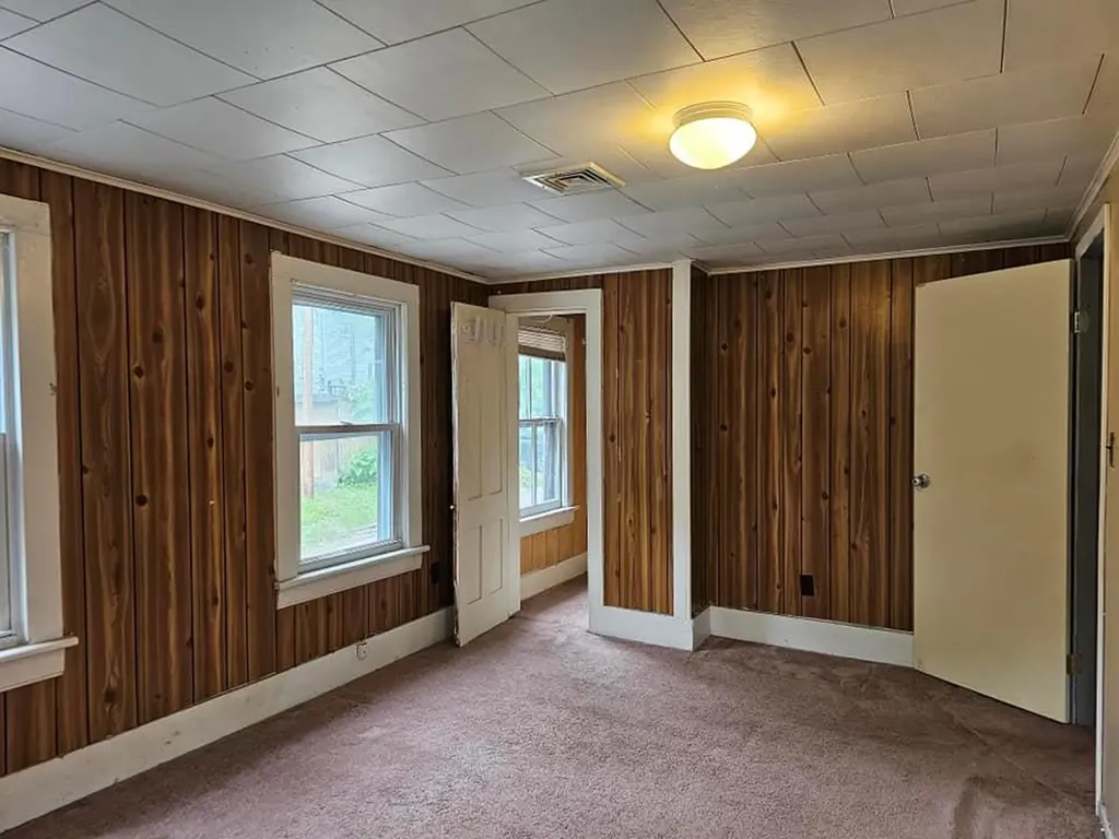 3 Fall Street Port Jervis NY 12771