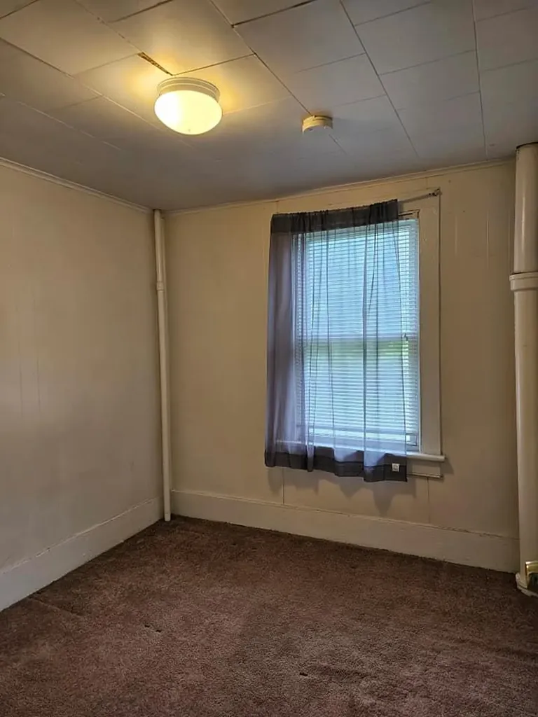 3 Fall Street Port Jervis NY 12771