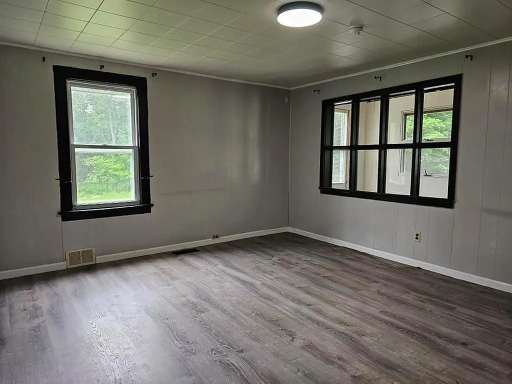 3 Fall Street Port Jervis NY 12771