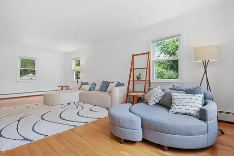 125 Brown Road Scarsdale NY 10583