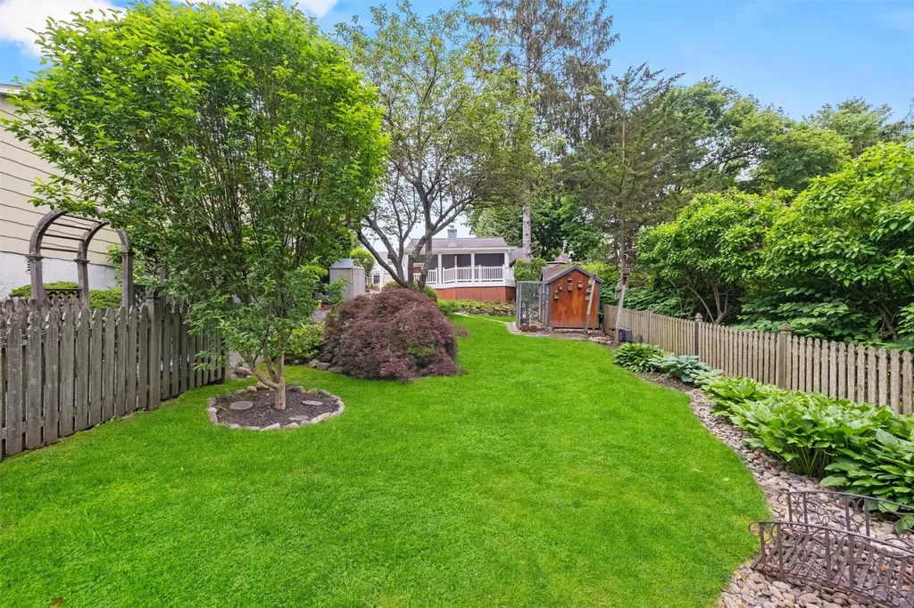 12 Hillside Terrace Amawalk NY 10501