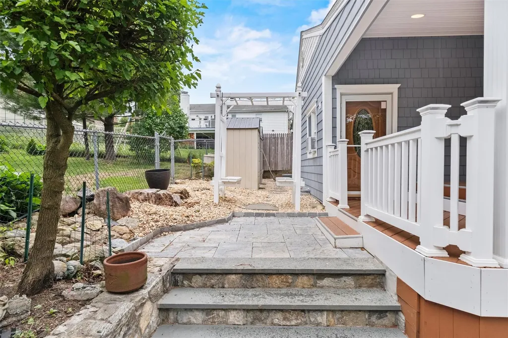 12 Hillside Terrace Amawalk NY 10501