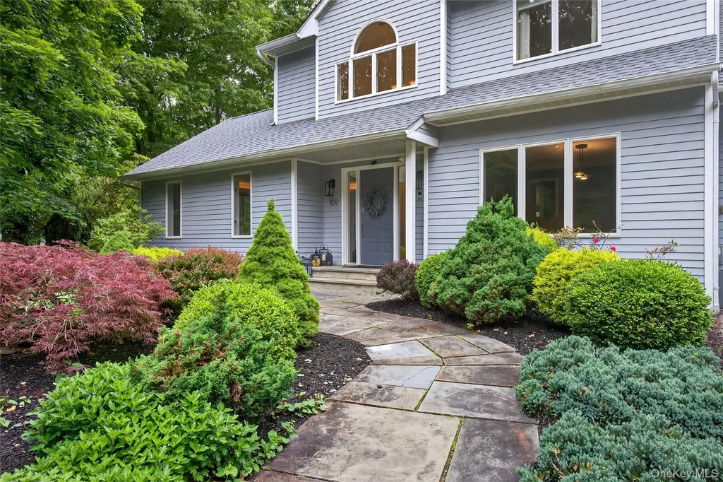 109 Sleight Plass Road Poughkeepsie NY 12603