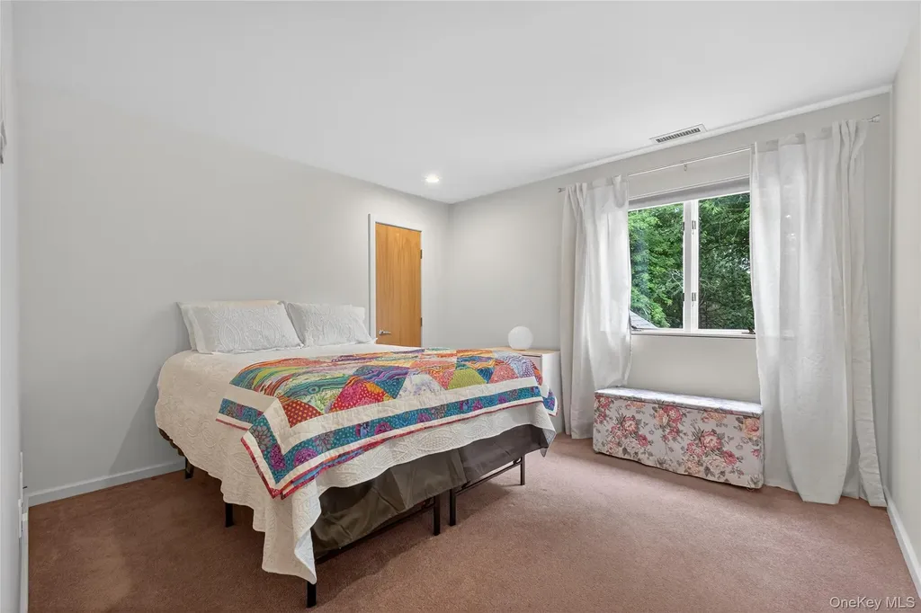 109 Sleight Plass Road Poughkeepsie NY 12603