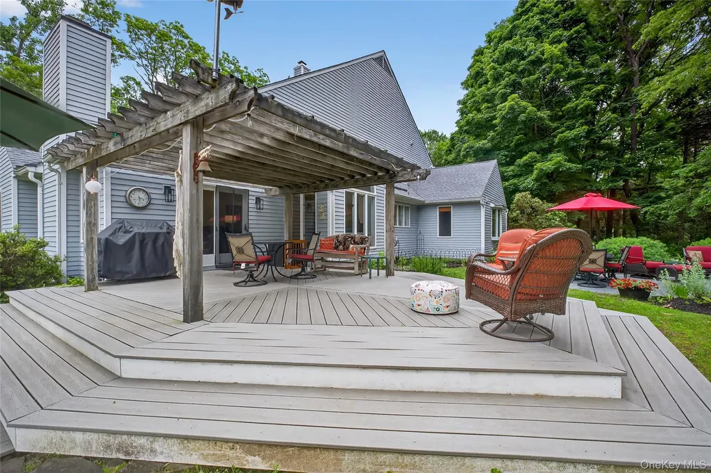 109 Sleight Plass Road Poughkeepsie NY 12603
