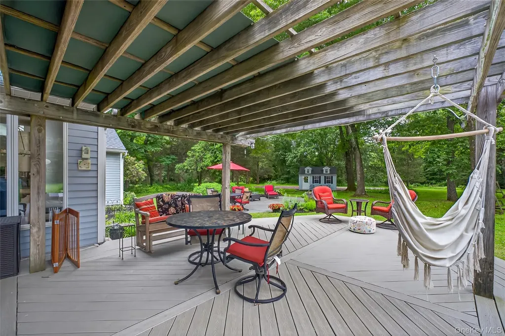 109 Sleight Plass Road Poughkeepsie NY 12603