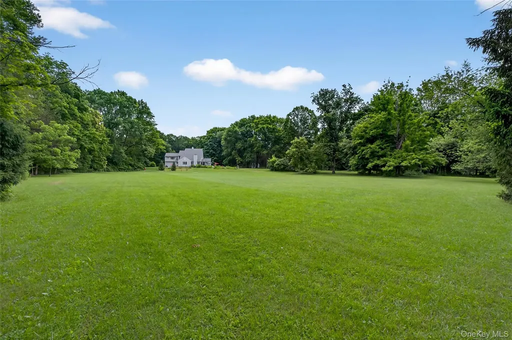 109 Sleight Plass Road Poughkeepsie NY 12603
