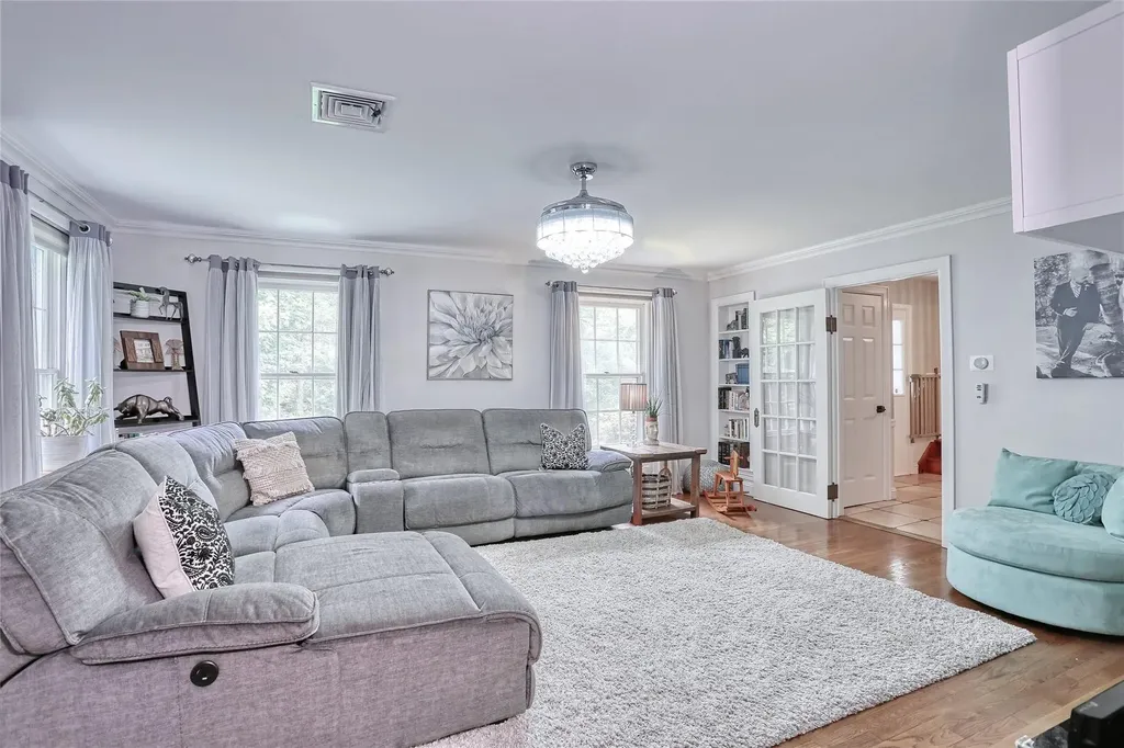 285 Willow Grove Road Stony Point NY 10980