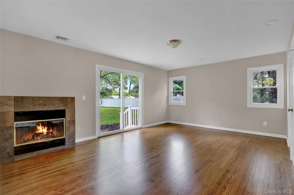 31 Teller Avenue Coram NY 11727