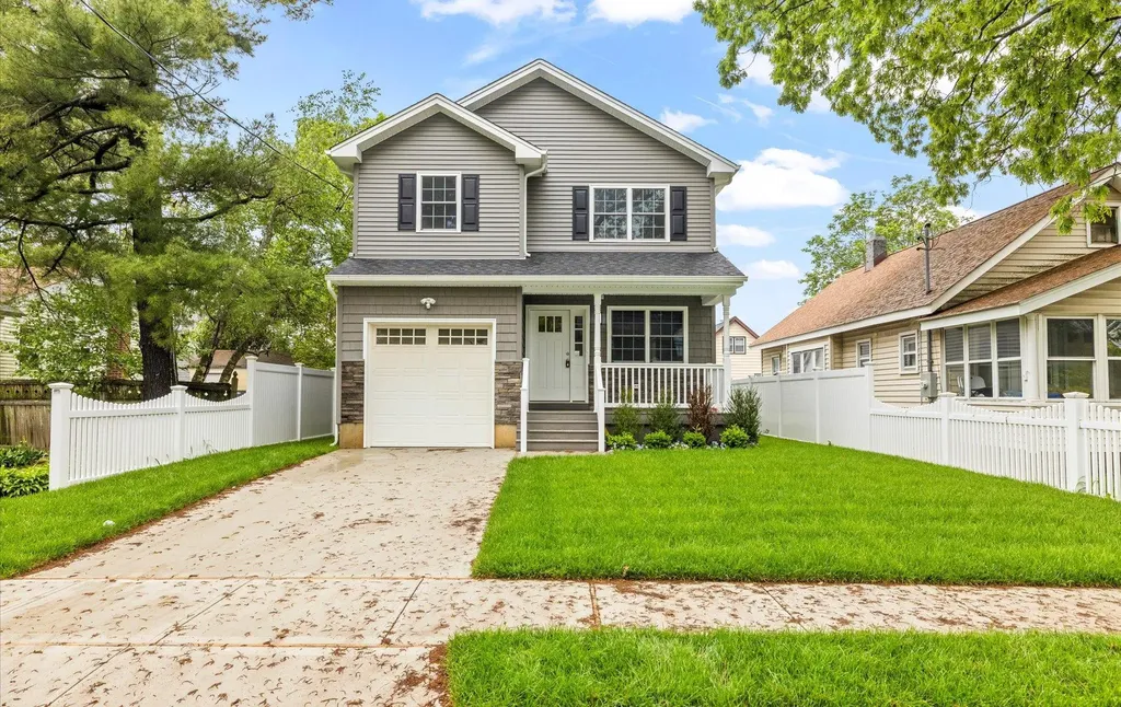 1850 Voshage Street Baldwin NY 11510
