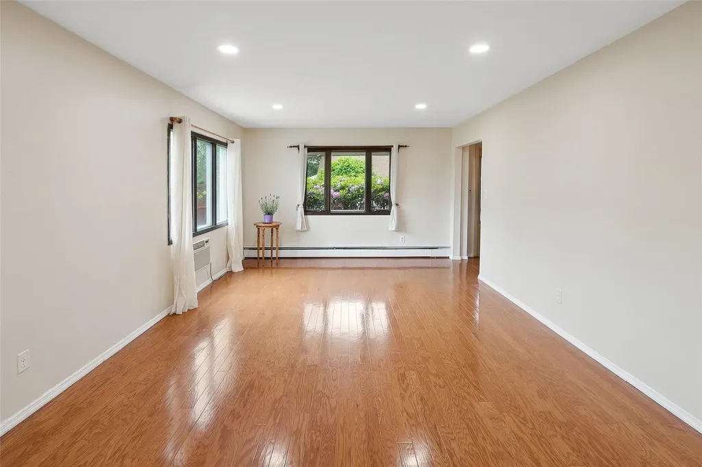 34 Arcadia Drive Dix Hills NY 11746