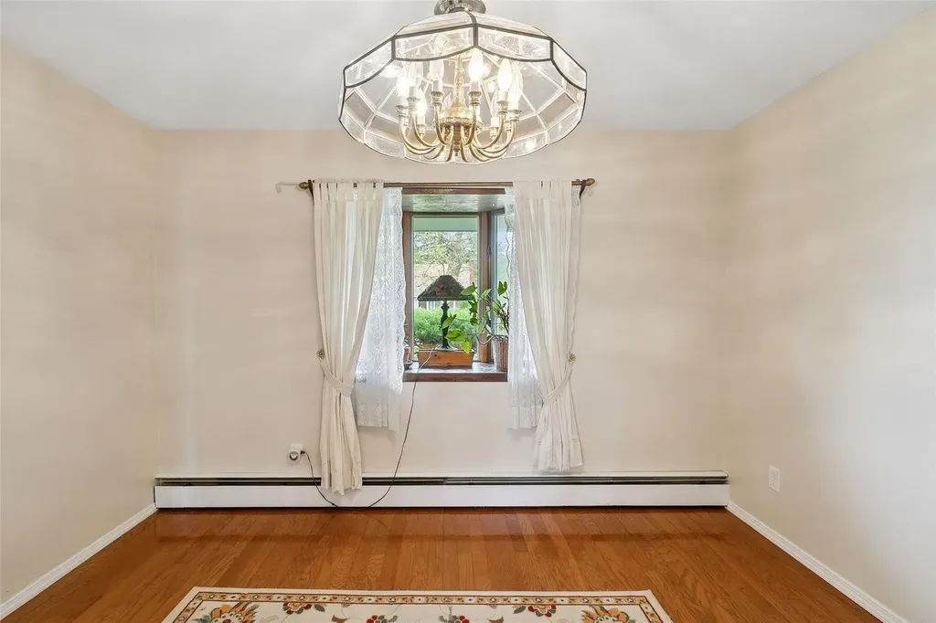 34 Arcadia Drive Dix Hills NY 11746
