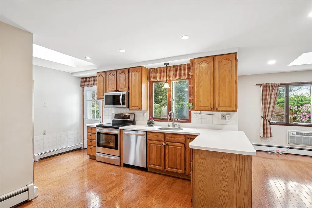 34 Arcadia Drive Dix Hills NY 11746
