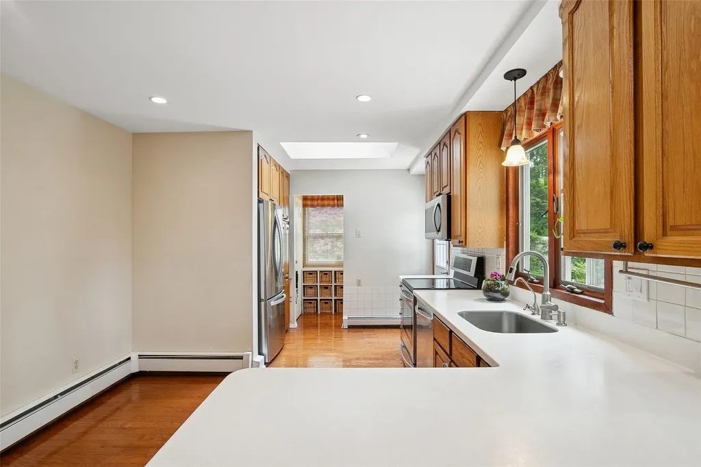 34 Arcadia Drive Dix Hills NY 11746