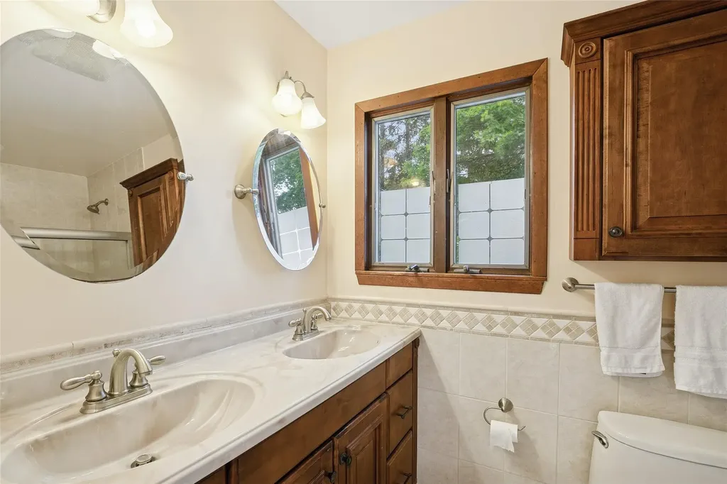 34 Arcadia Drive Dix Hills NY 11746