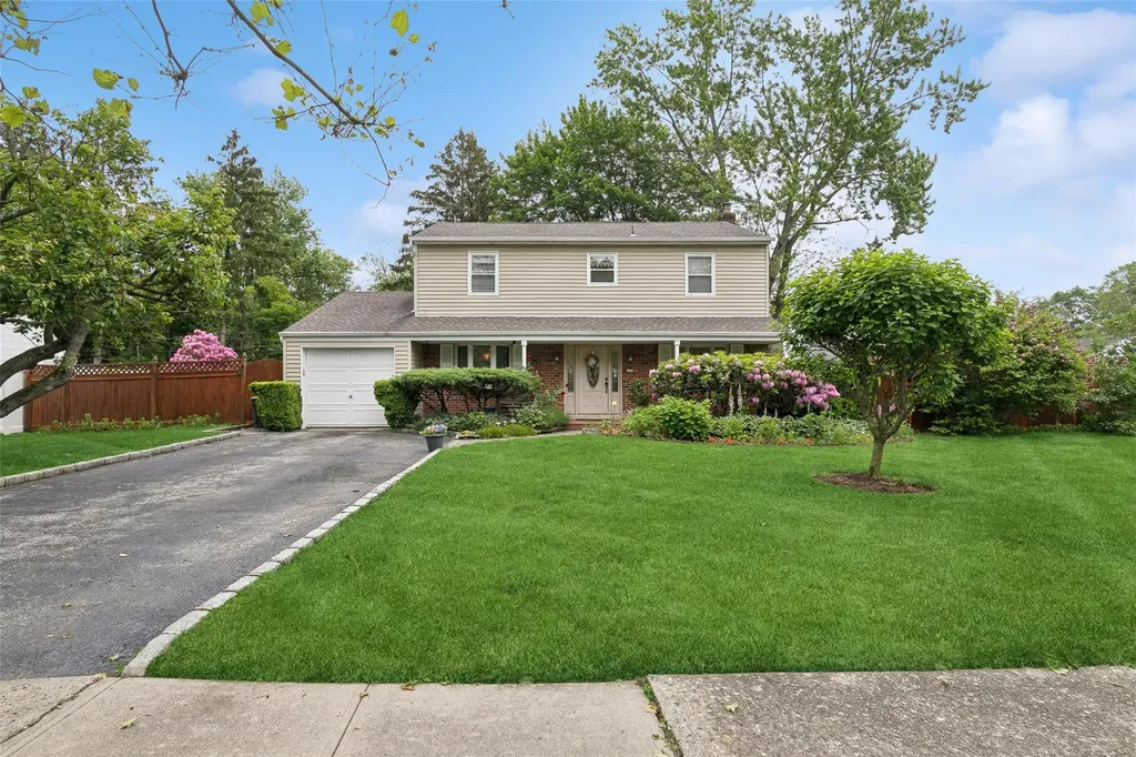 34 Arcadia Drive Dix Hills NY 11746