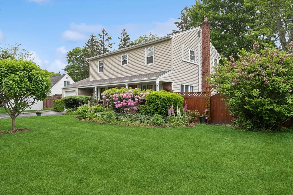 34 Arcadia Drive Dix Hills NY 11746