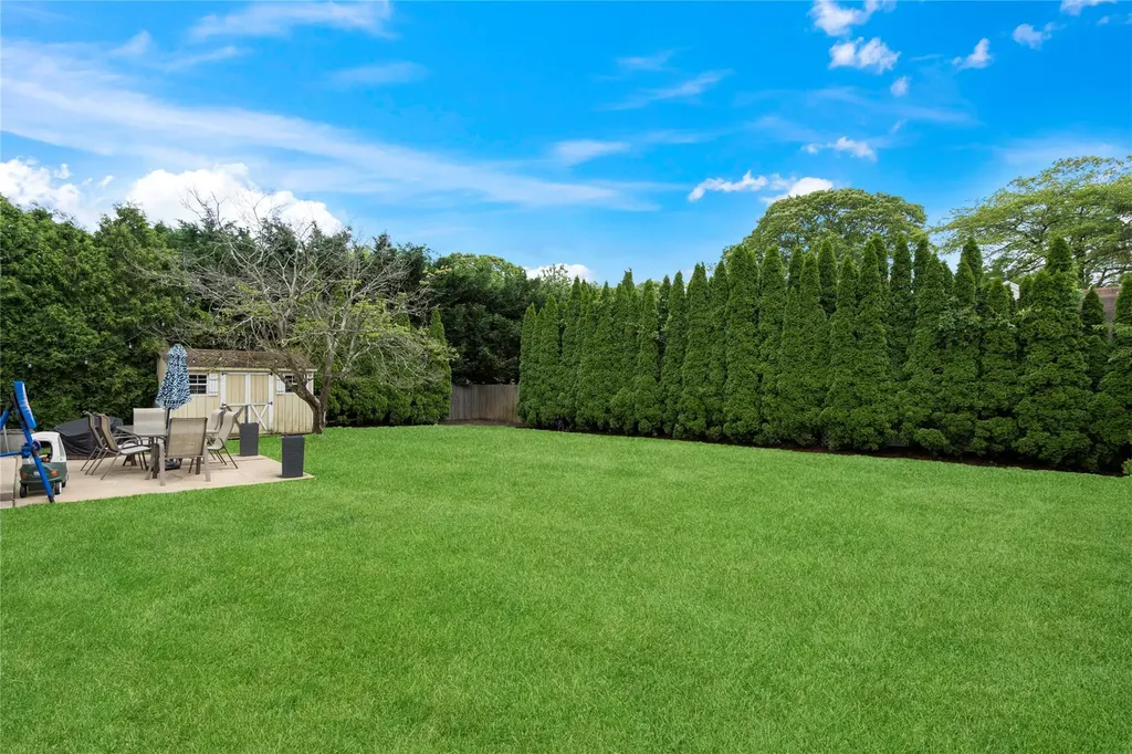 306 Mccall Avenue West Islip NY 11795
