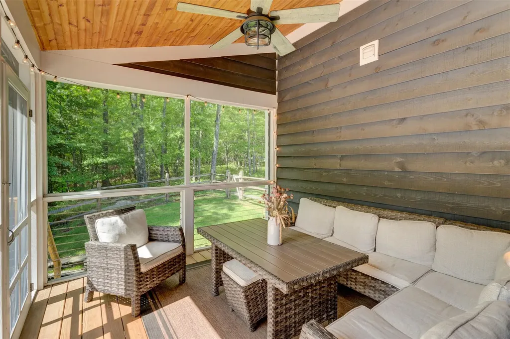 85 Maple Lane Narrowsburg NY 12764