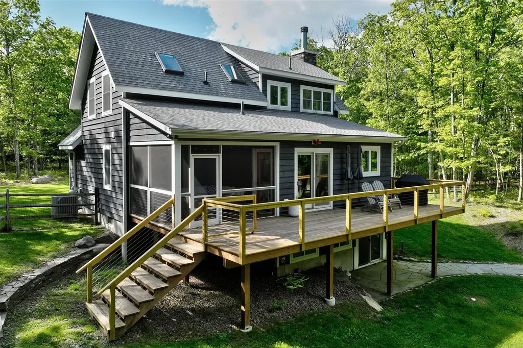 85 Maple Lane Narrowsburg NY 12764