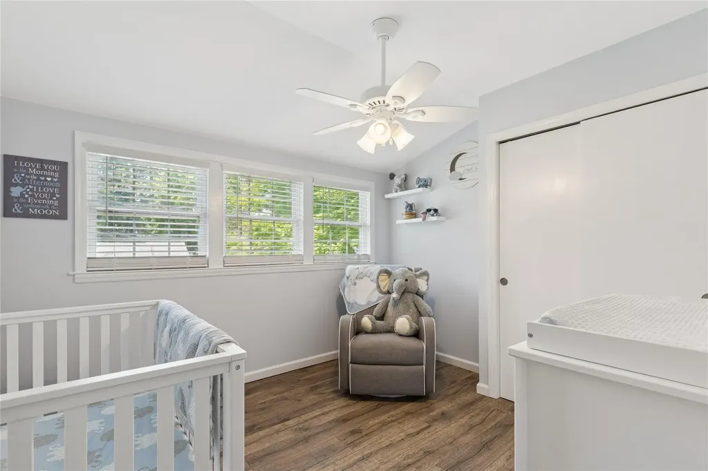 15 Maple Avenue Miller Place NY 11764