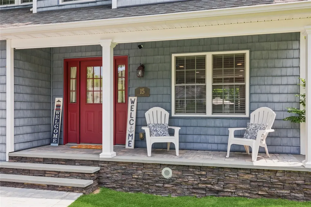 15 Maple Avenue Miller Place NY 11764