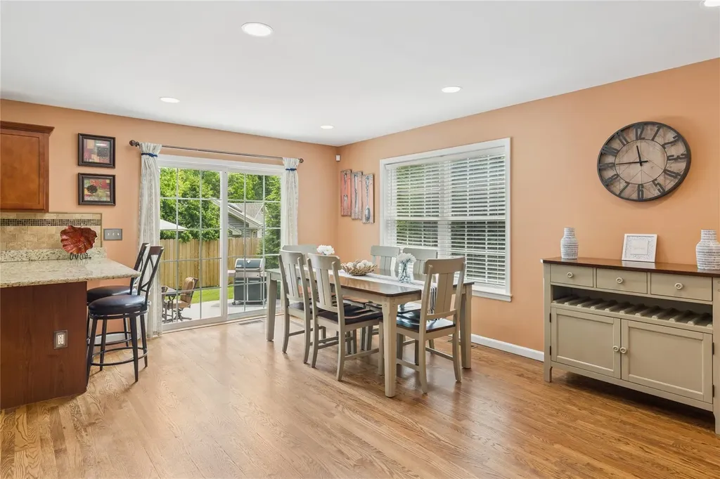 15 Maple Avenue Miller Place NY 11764