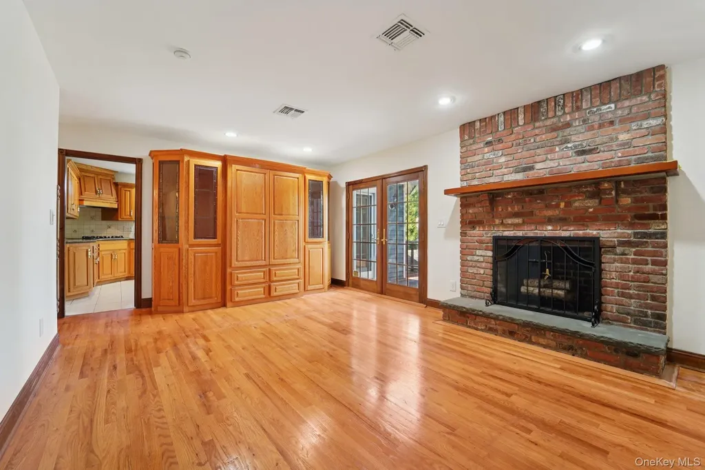 159 Martin Place Pearl River NY 10965