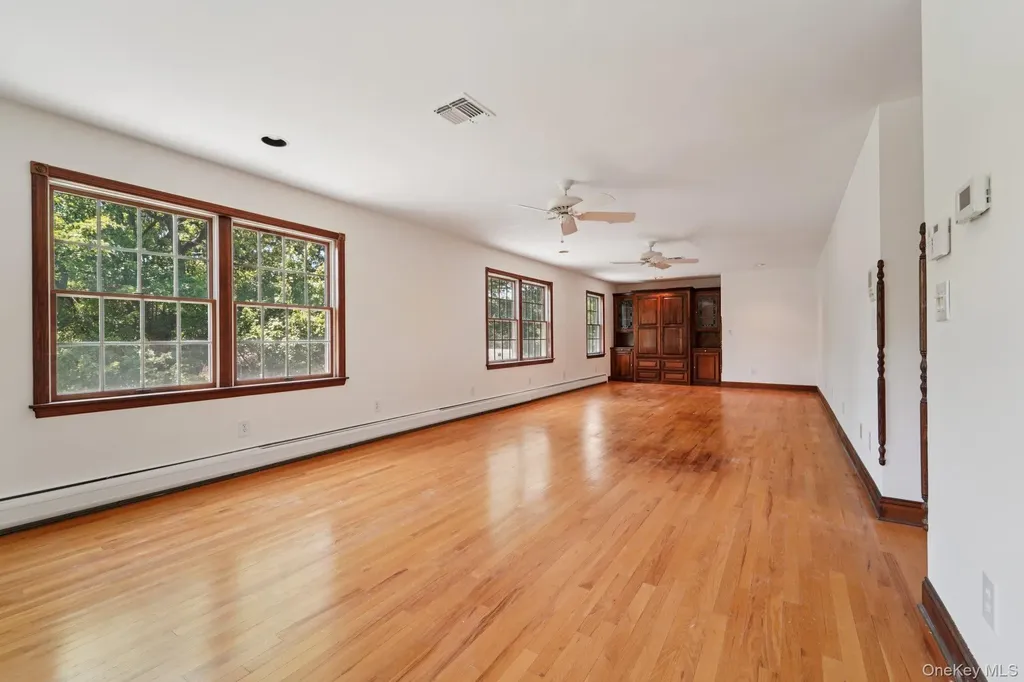 159 Martin Place Pearl River NY 10965