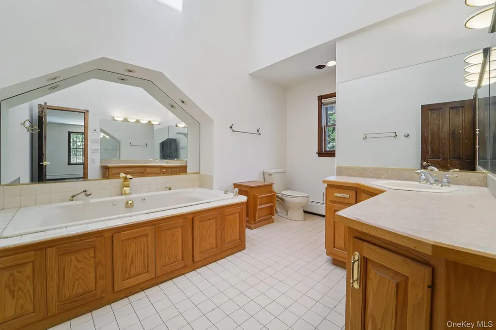 159 Martin Place Pearl River NY 10965