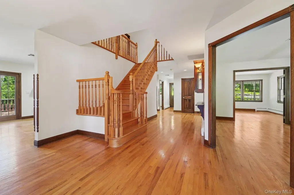 159 Martin Place Pearl River NY 10965