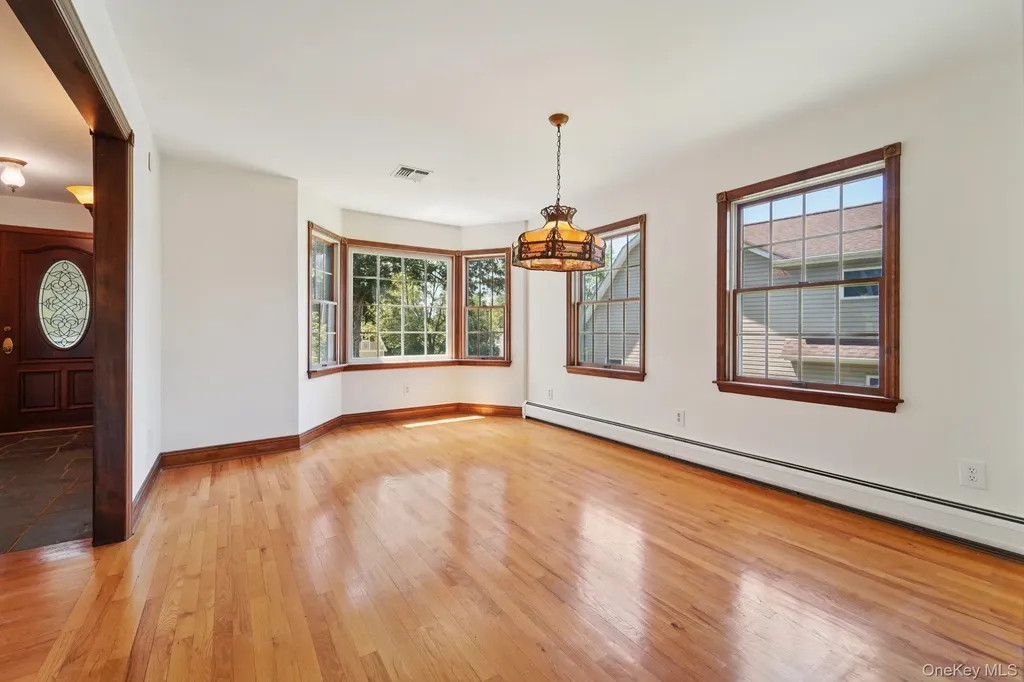 159 Martin Place Pearl River NY 10965