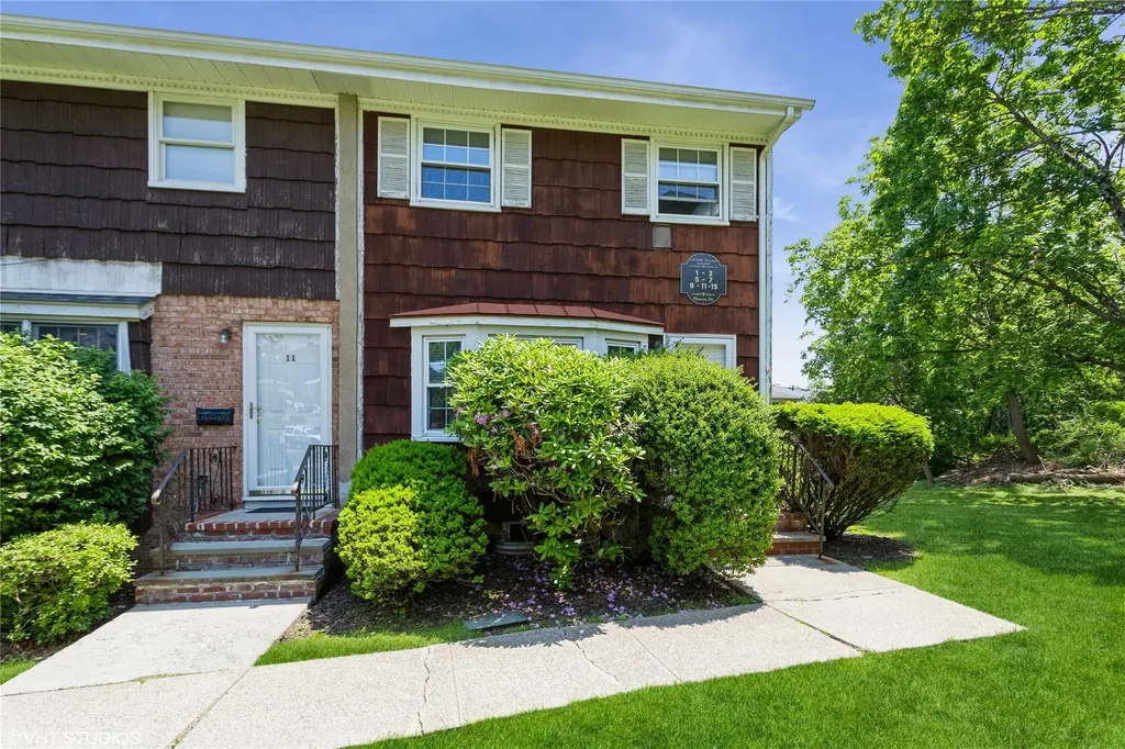 15 Sharon Drive Spring Valley NY 10977