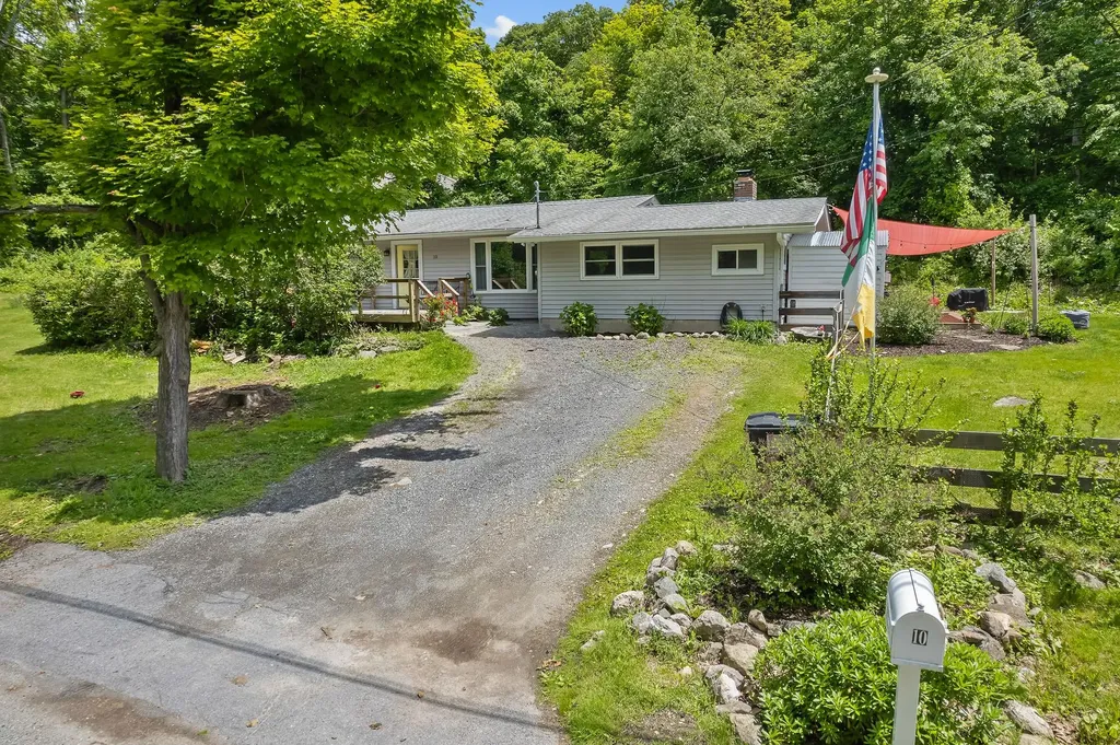 10 Hy Vue Terrace Cold Spring NY 10516