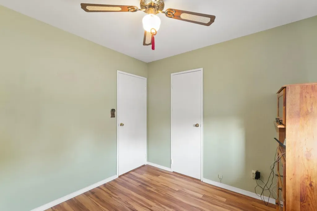 21 Pebble Place Commack NY 11725