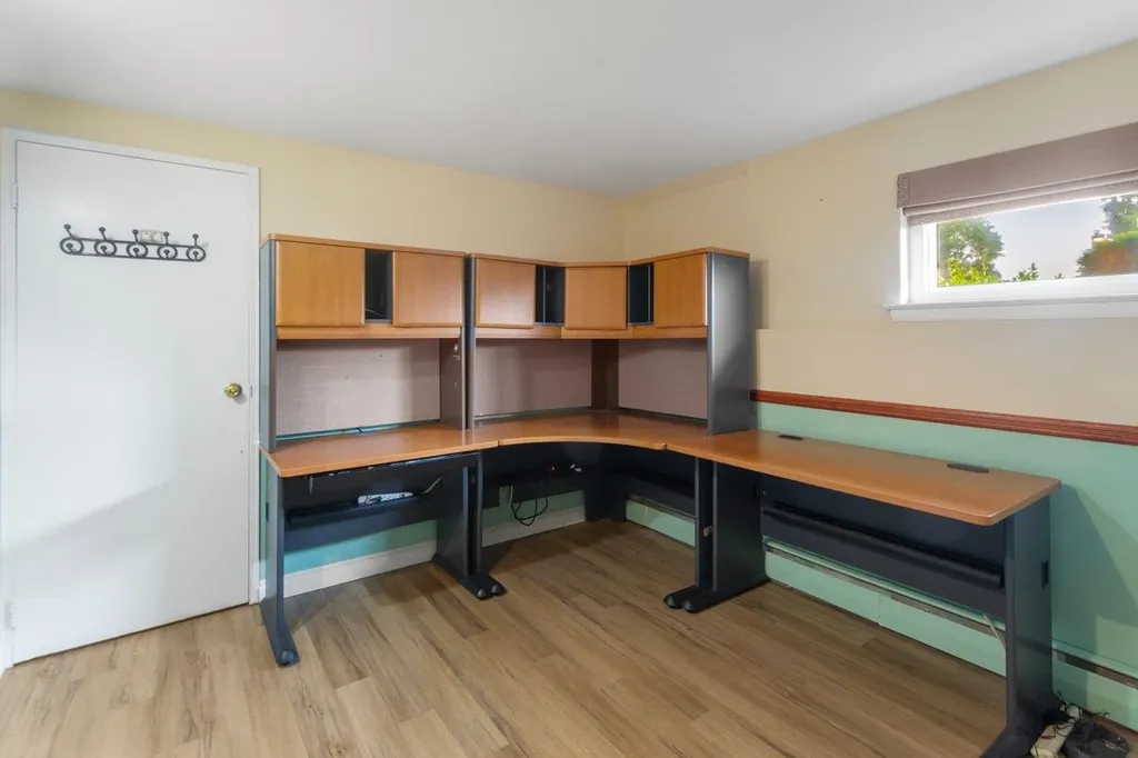 21 Pebble Place Commack NY 11725