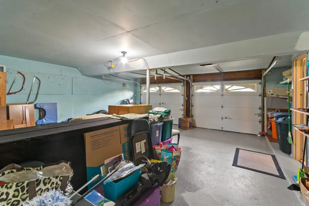 21 Pebble Place Commack NY 11725