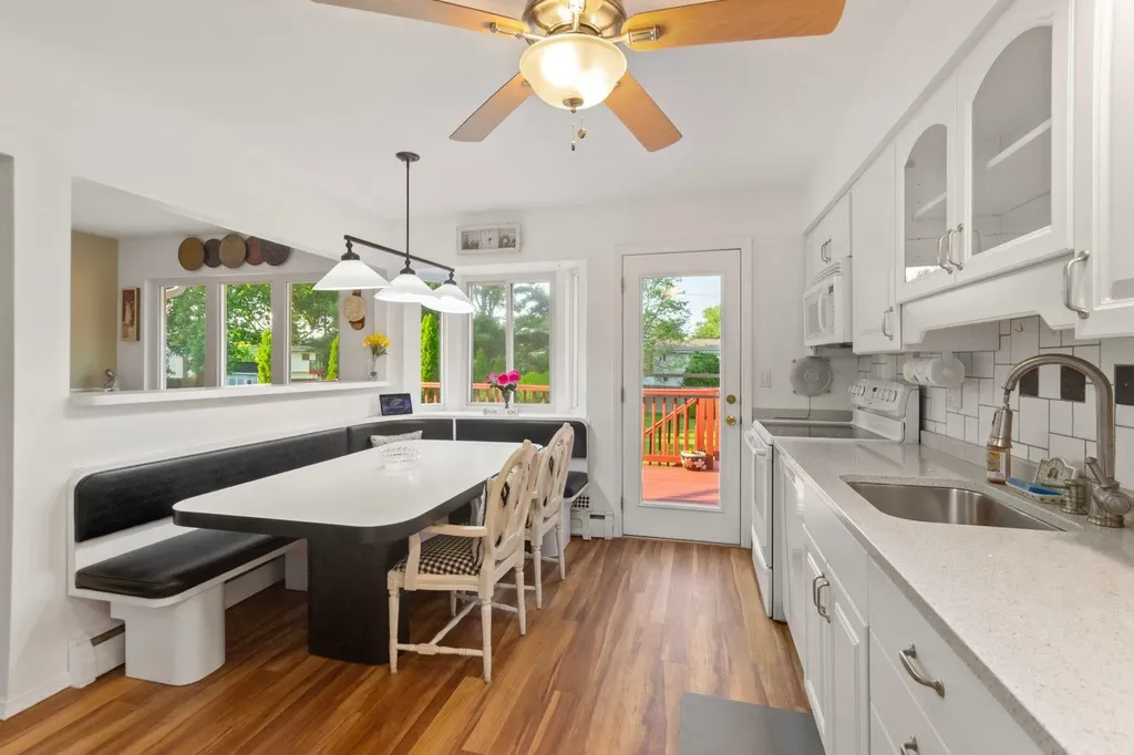 21 Pebble Place Commack NY 11725