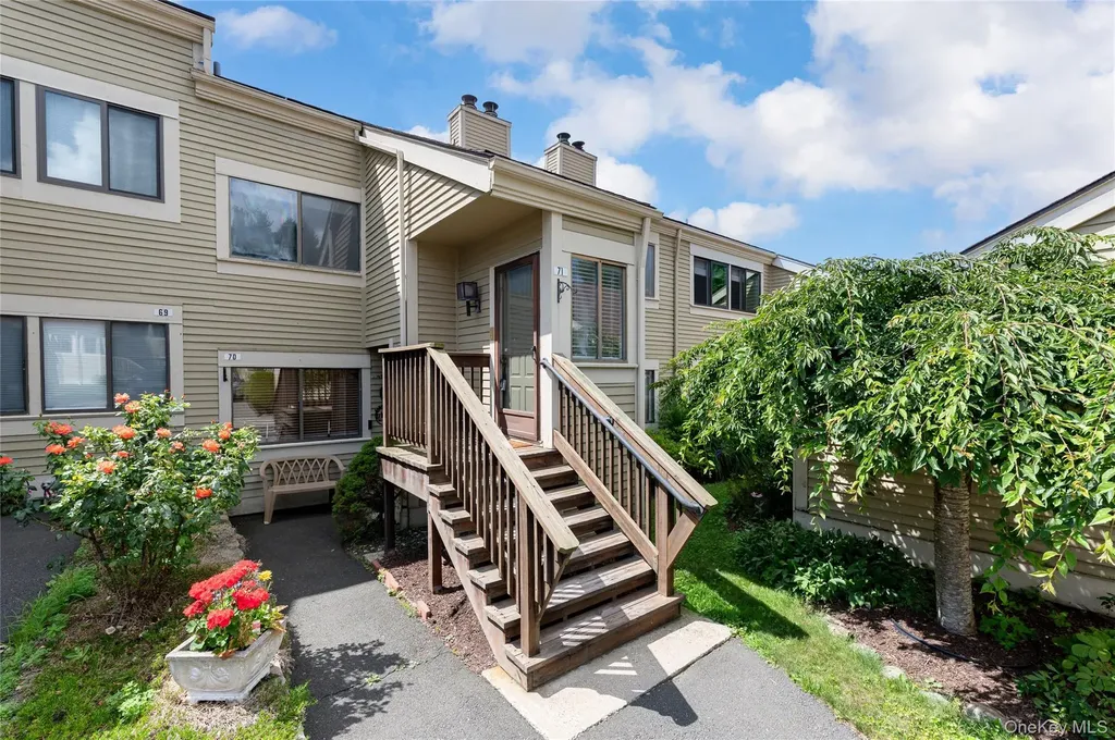 71 Fox Run South Salem NY 10590