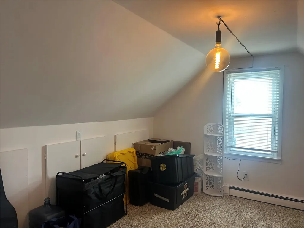 32 Halycon Road Lindenhurst NY 11757