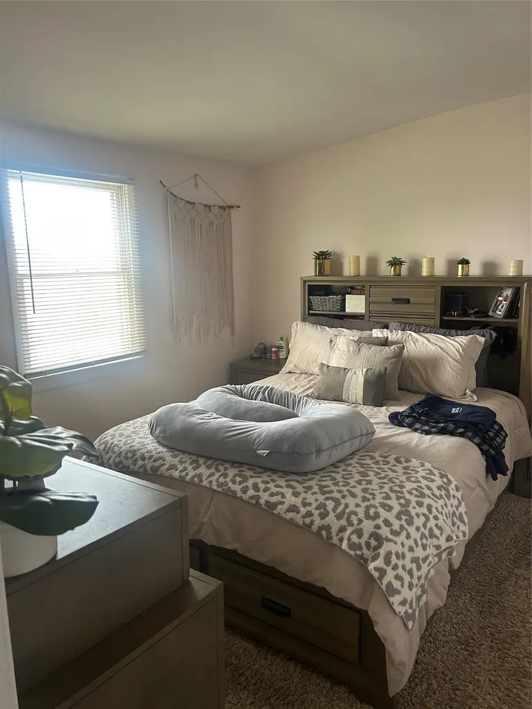 32 Halycon Road Lindenhurst NY 11757