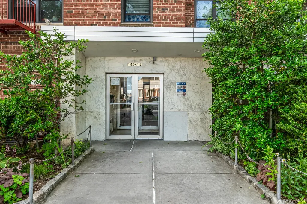 140-15 Holly Avenue Flushing NY 11355