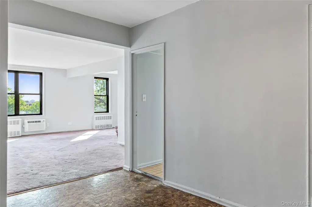 140-15 Holly Avenue Flushing NY 11355