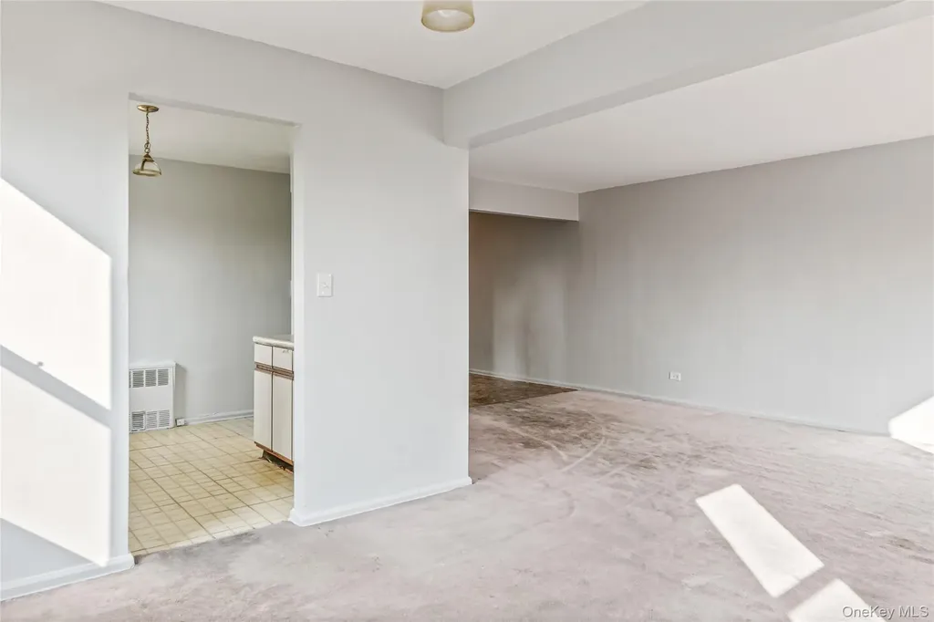140-15 Holly Avenue Flushing NY 11355