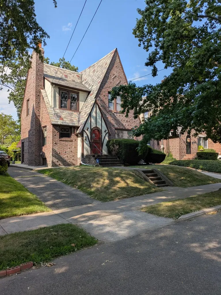 16023 28th Avenue Flushing NY 11358