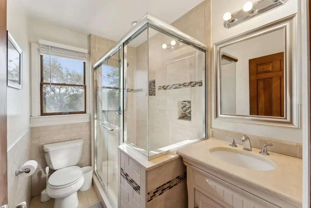 20 Magee Drive Southampton NY 11968